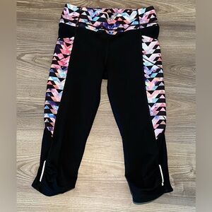Athleta Girl Black Capri Leggings Athletic Girls Youth size Large 12